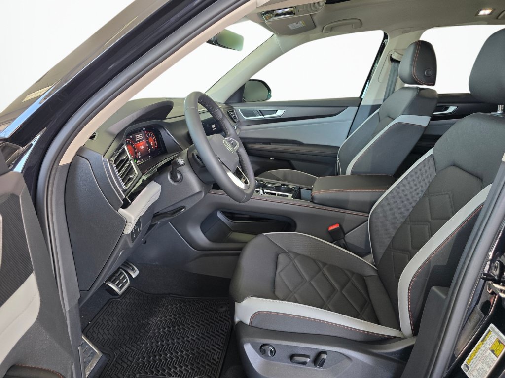 New 2026 Volkswagen Atlas Peak Edition AWD/4WD image 16