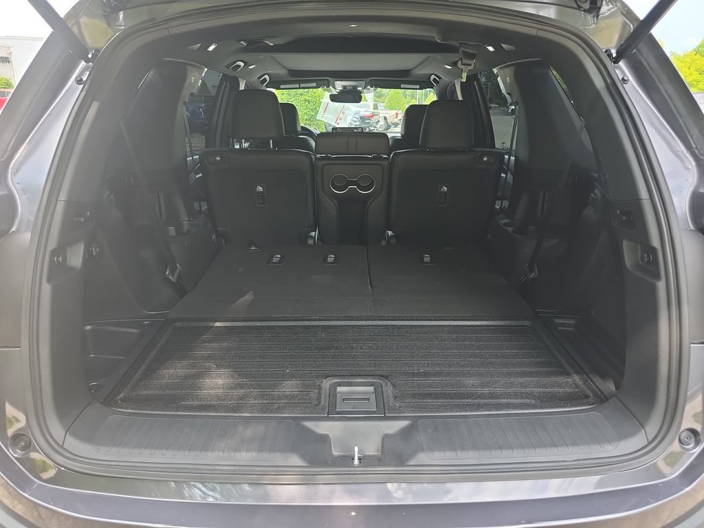 Used 2025 Honda Pilot Black Edition image 39