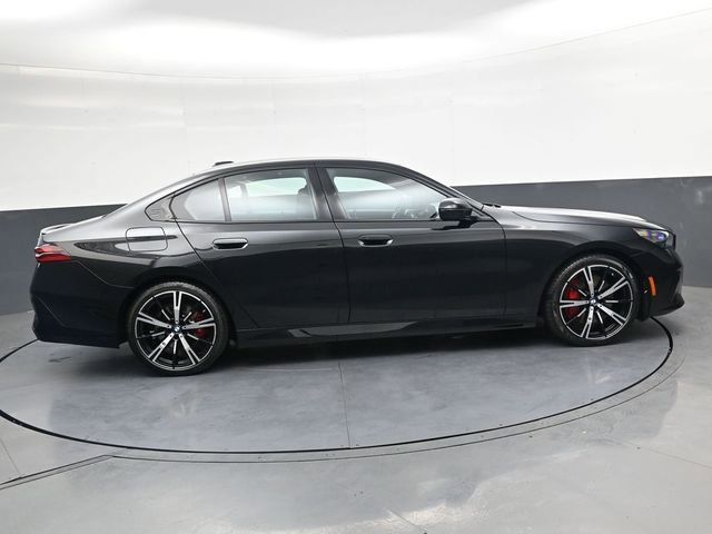 Used 2024 BMW 540i xDrive w/ Executive Package AWD/4WD image 3