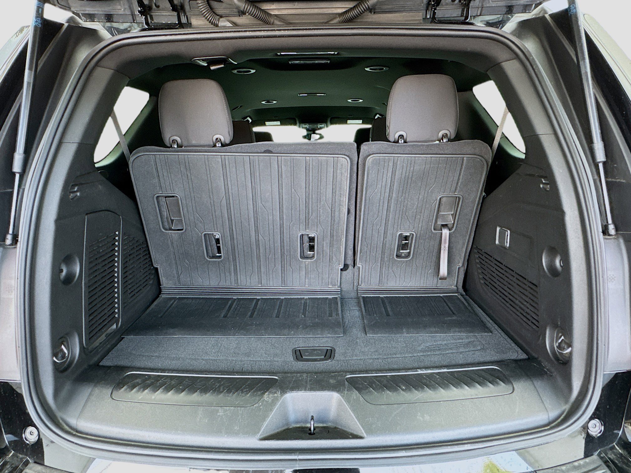 Used 2024 GMC Yukon SLE w/ Max Trailering Package image 17