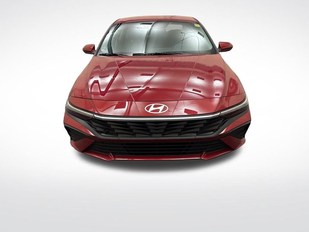 Certified 2024 Hyundai Elantra SEL image 2