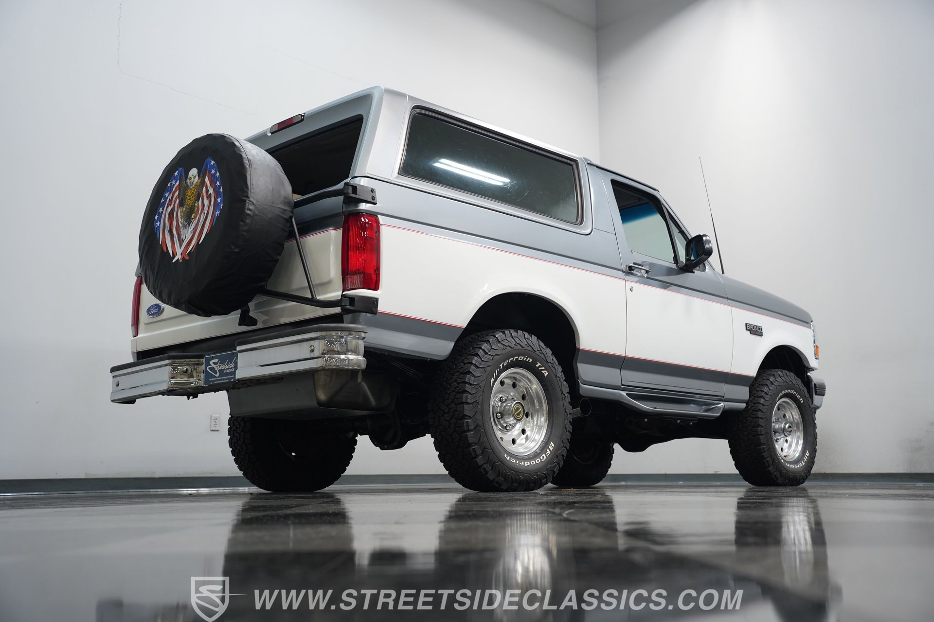 Used 1995 Ford Bronco XLT image 24