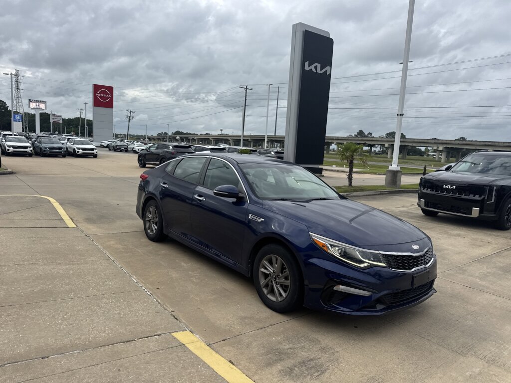 Used 2020 Kia Optima LX FWD image 9