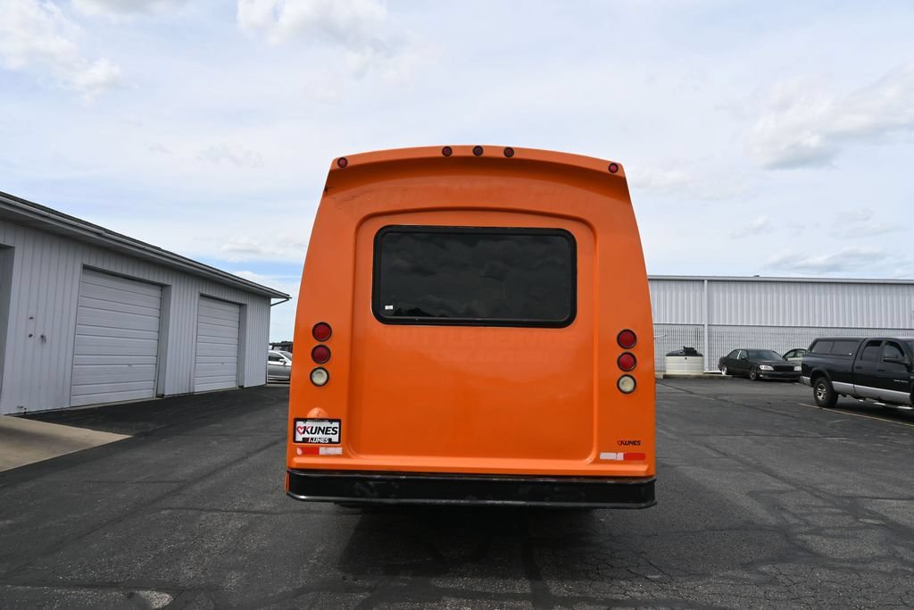 Used 2003 Ford E-450 and Econoline 450 RWD image 45