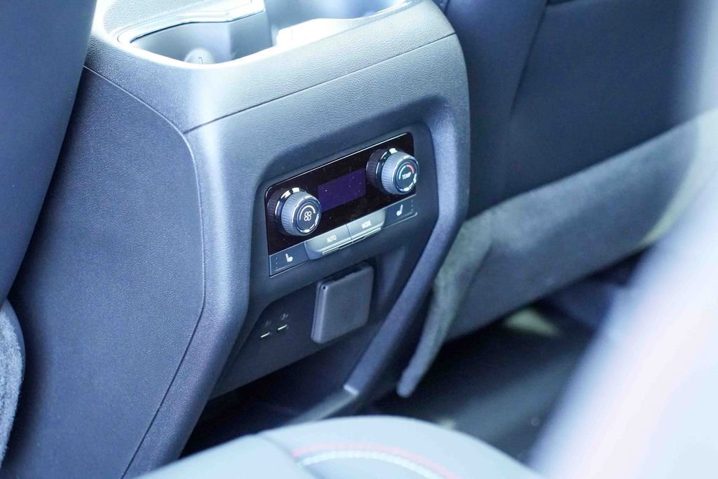 Used 2026 Chevrolet Traverse RS w/ LPO, Floor Liner Package image 17