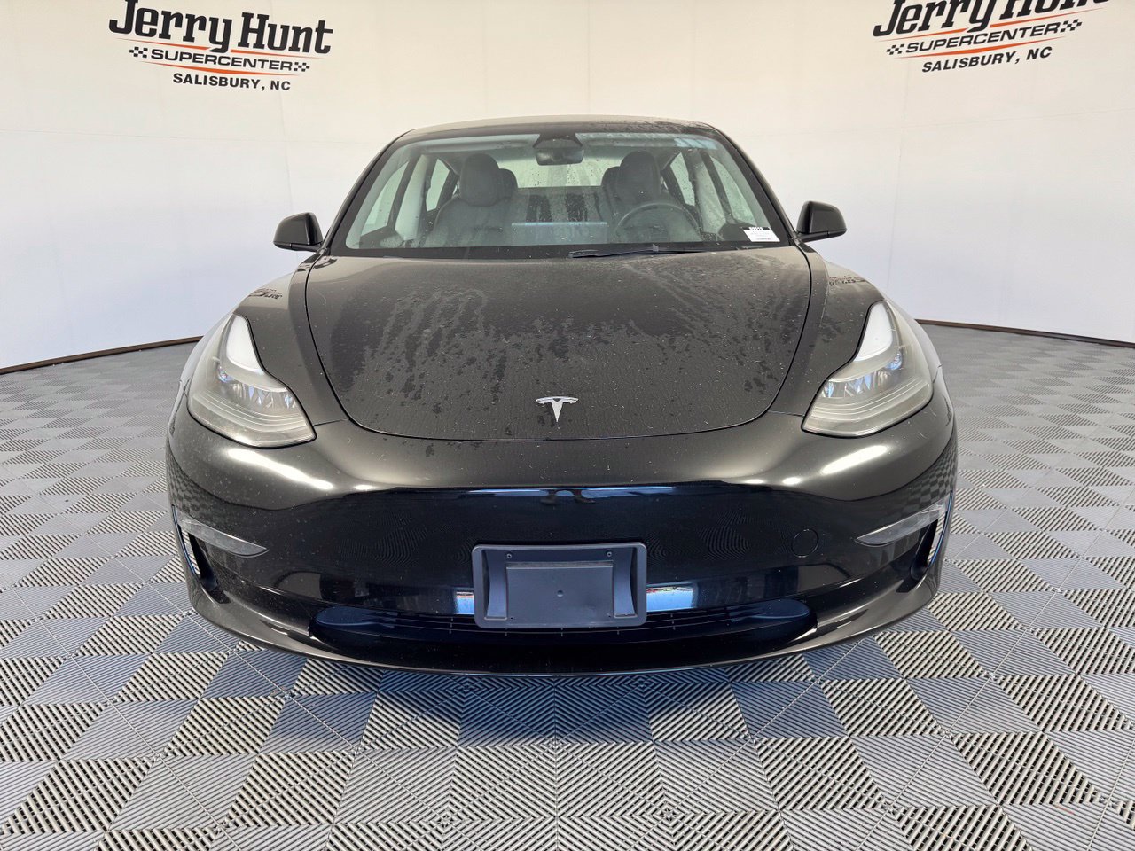 Used 2023 Tesla Model 3 Standard Range RWD image 4