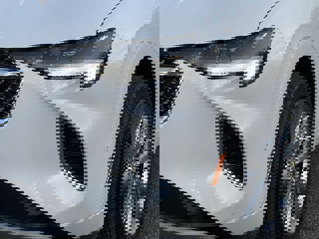 Used 2023 Buick Envision Avenir image 39