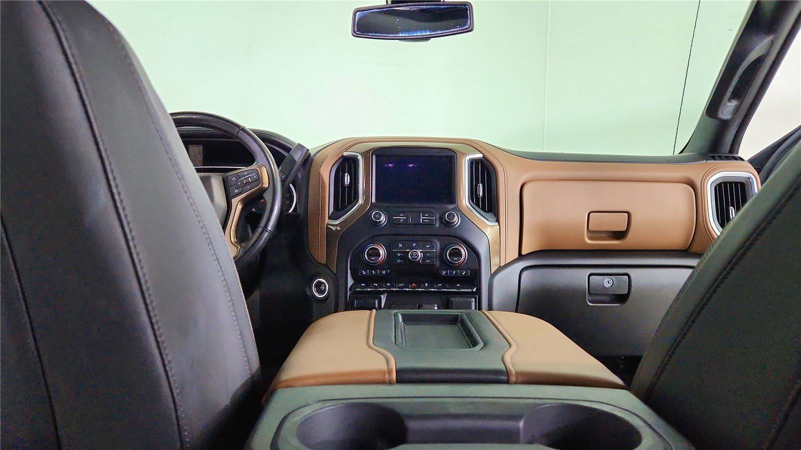 Used 2021 Chevrolet Silverado 1500 High Country image 34