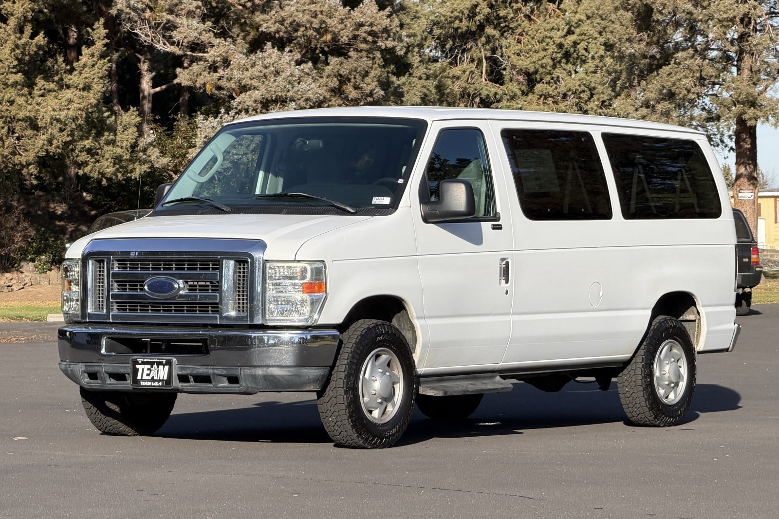 Used 2011 Ford E-350 and Econoline 350 XLT image 8