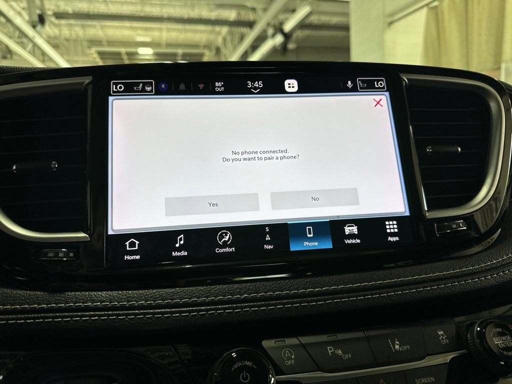 Used 2023 Chrysler Pacifica Limited FWD image 59