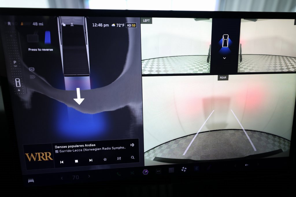 Used 2024 Tesla Cybertruck AWD Crew Cab image 26