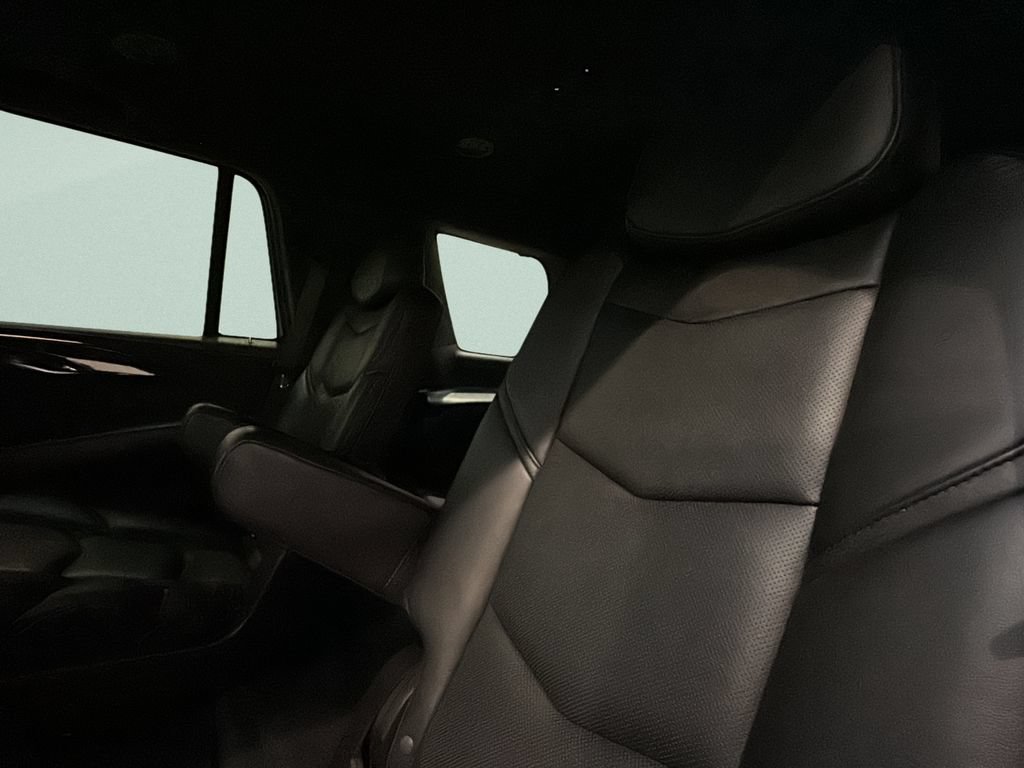 Used 2020 Cadillac Escalade Platinum AWD/4WD image 15