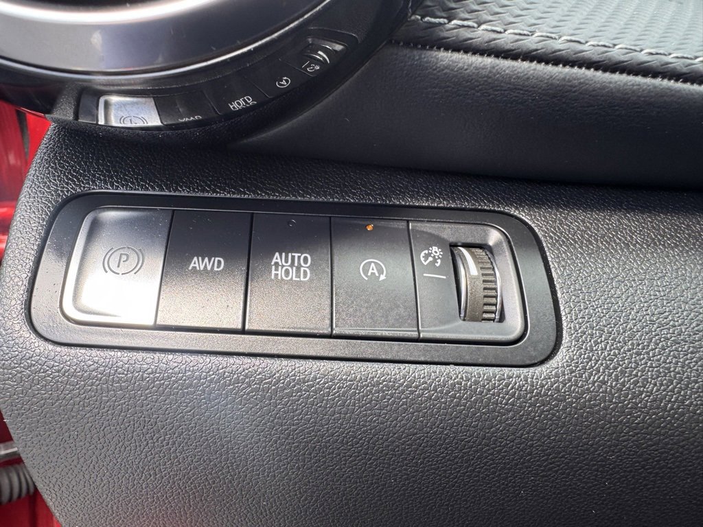 Used 2025 Chevrolet Equinox LT image 6