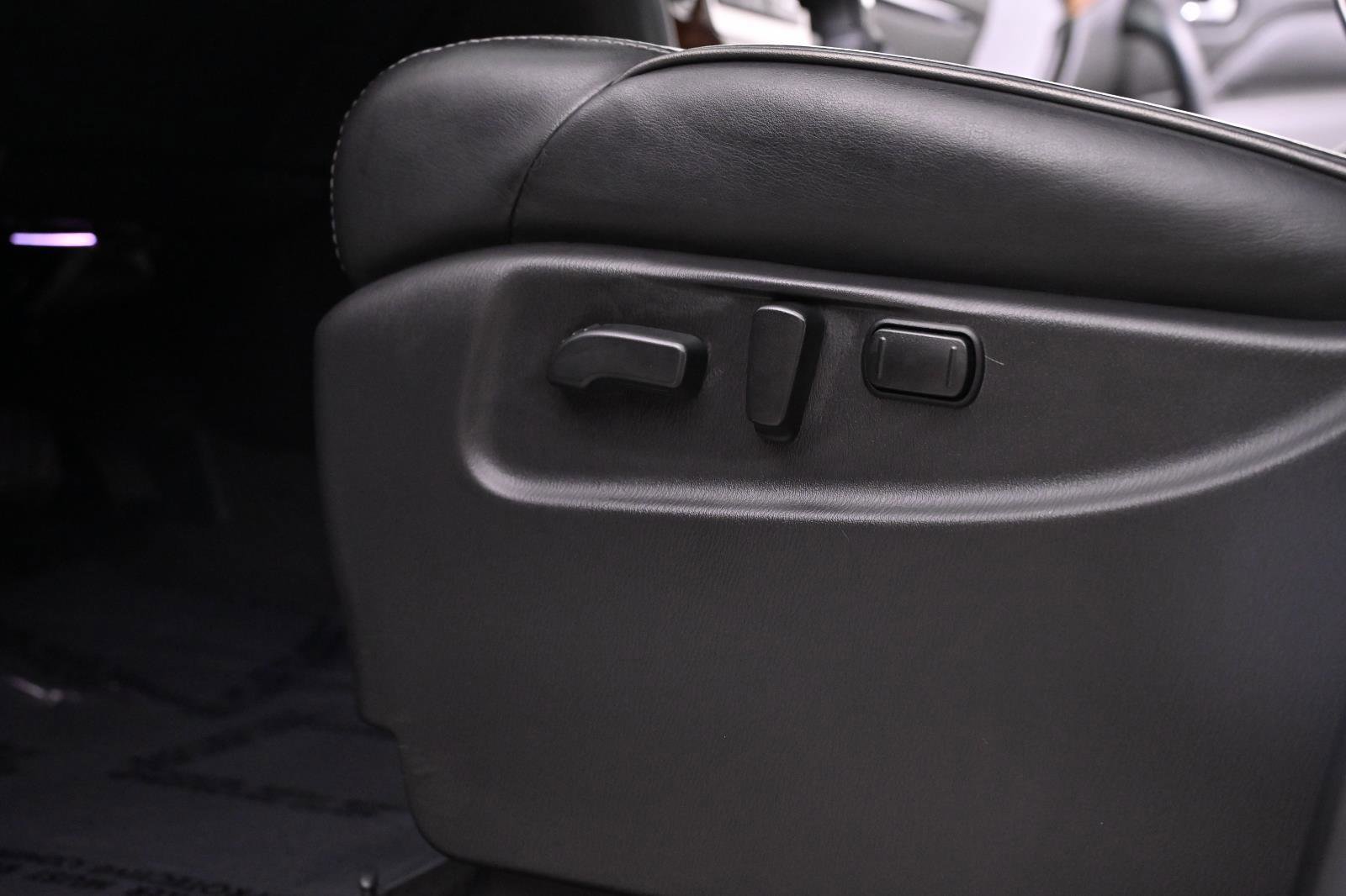 Used 2018 INFINITI QX80 4WD w/ Driver Assistance Package image 32