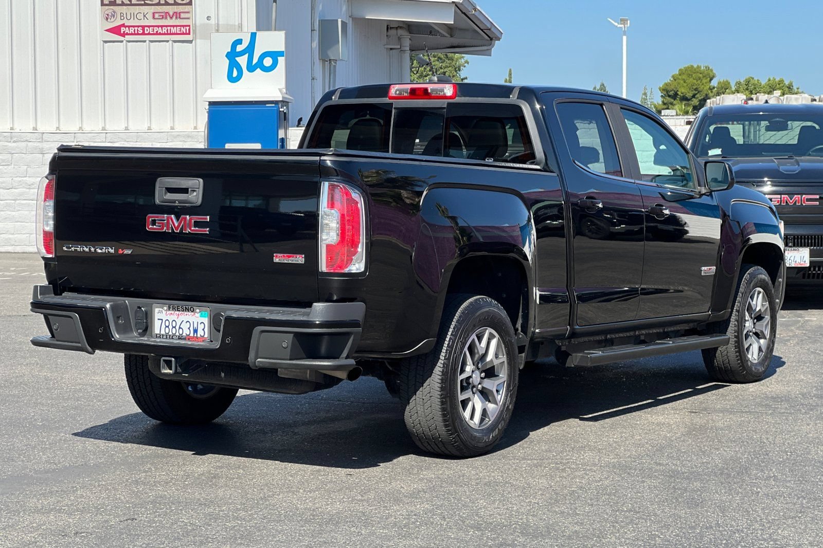 Used 2019 GMC Canyon All Terrain w/ Trailering Package AWD/4WD image 4