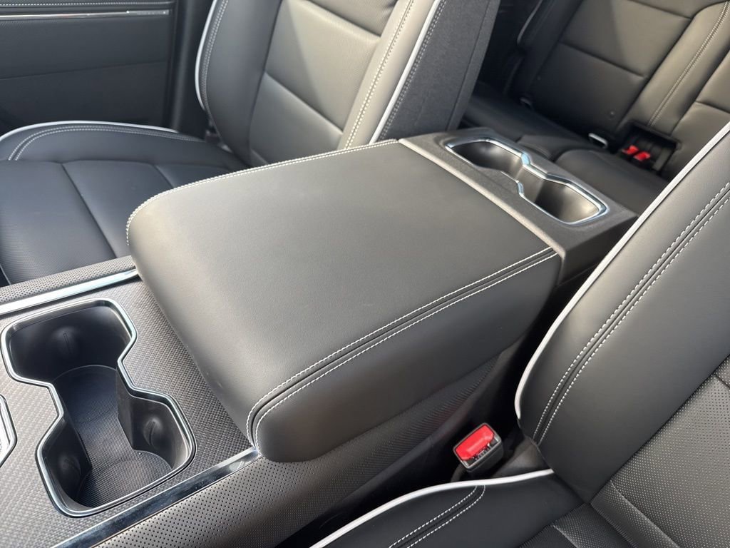 New 2026 GMC Sierra EV Elevation w/ LPO, Elevation Dark Package AWD/4WD image 33