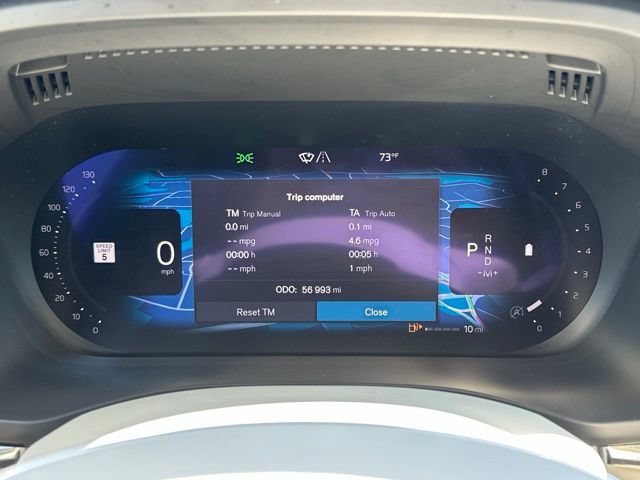 Certified 2022 Volvo XC60 B5 Momentum w/ Climate Package AWD/4WD image 25