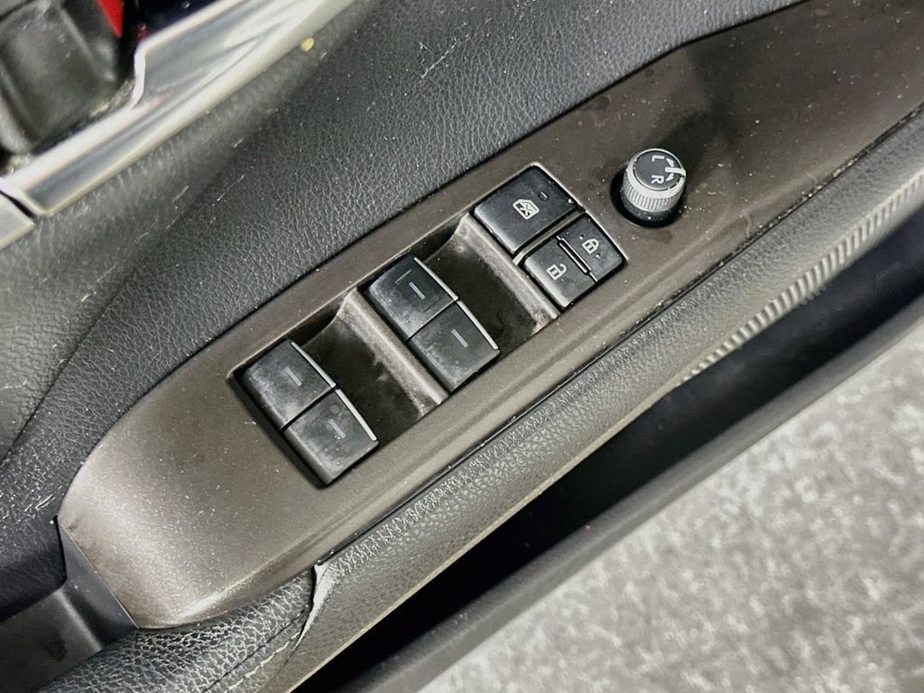 Used 2023 Toyota Camry XSE w/ Navigation Package FWD image 18