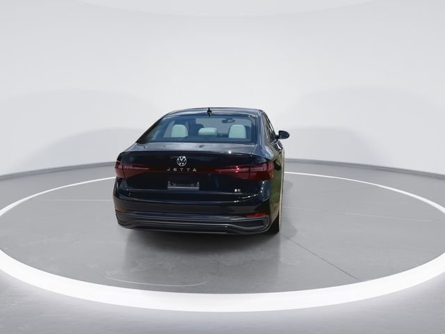New 2025 Volkswagen Jetta SE image 7
