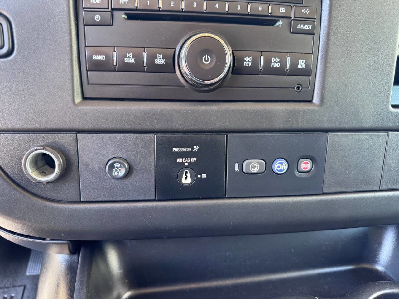 Used 2013 Chevrolet Express 3500 LT w/ LT Preferred Equipment Group RWD image 20