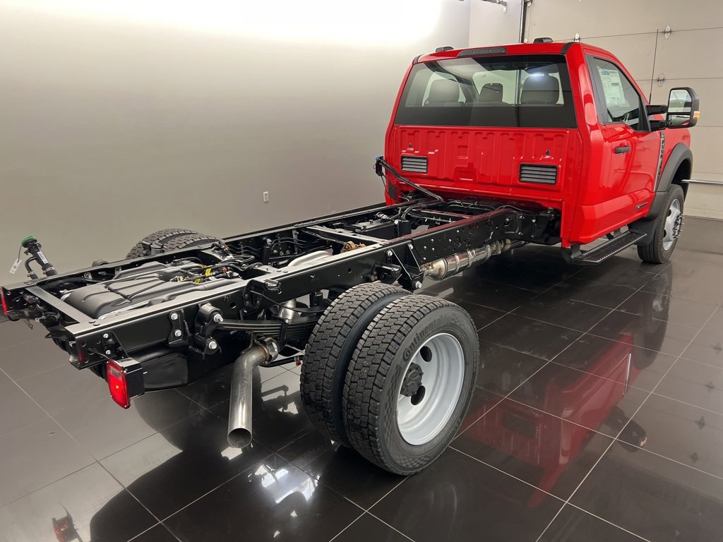 New 2025 Ford F550 4x4 Regular Cab Super Duty image 6