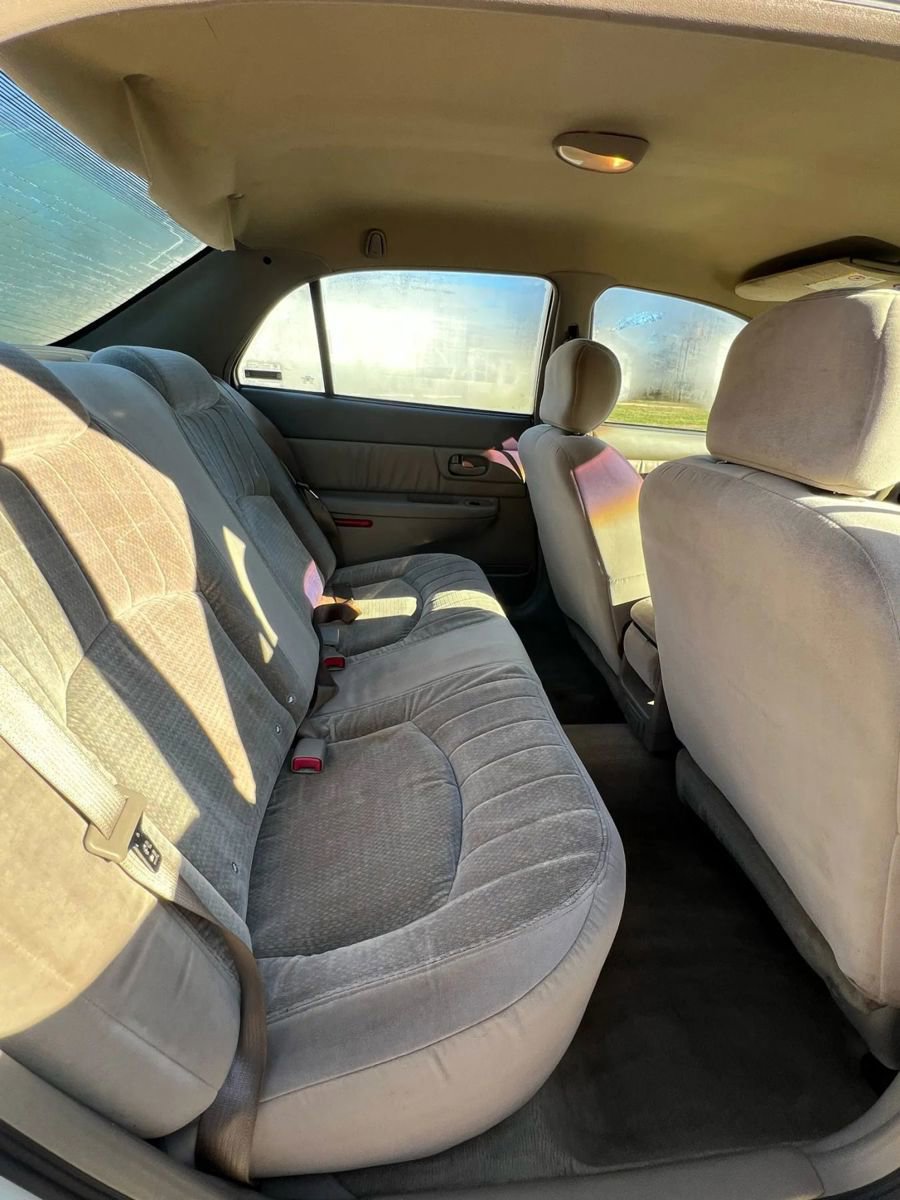 Used 2002 Buick Century Custom w/ Custom Premium Pkg image 11