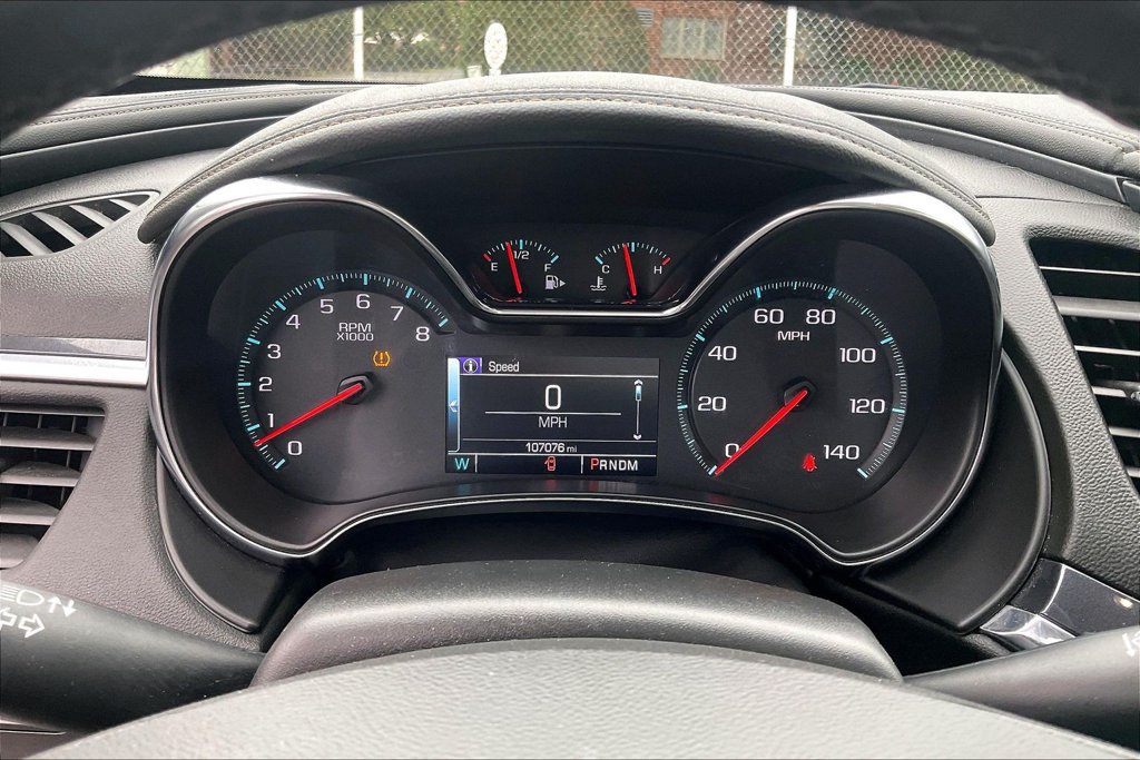 Used 2017 Chevrolet Impala LT w/ Convenience Package FWD image 19