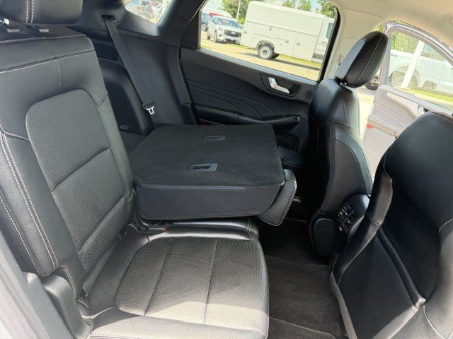 Used 2022 Ford Escape SEL w/ Technology Package FWD image 33