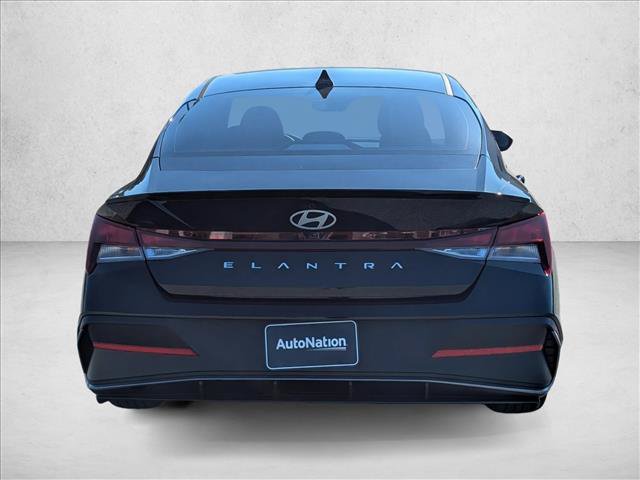 New 2026 Hyundai Elantra SEL Sport FWD image 6