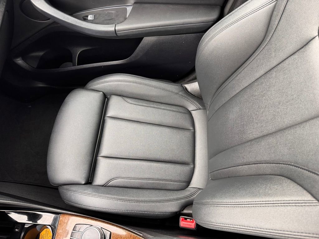 Used 2020 BMW X4 xDrive30i w/ Convenience Package image 24