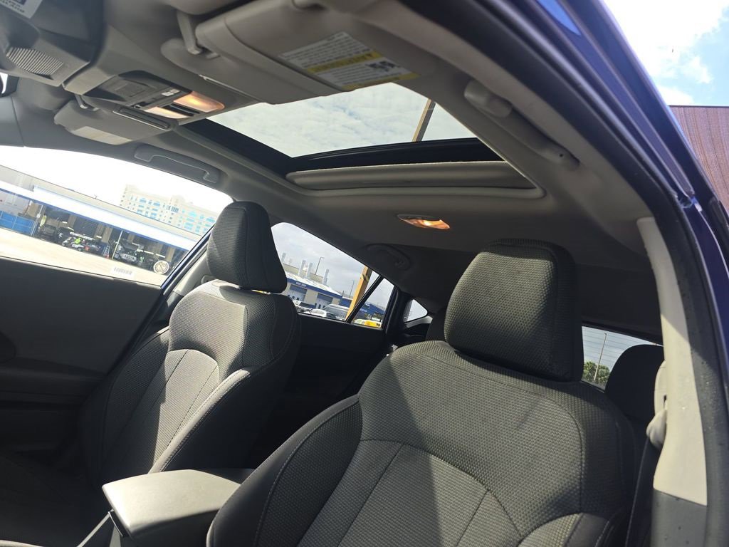 Used 2024 Subaru Crosstrek 2.0i Premium image 12