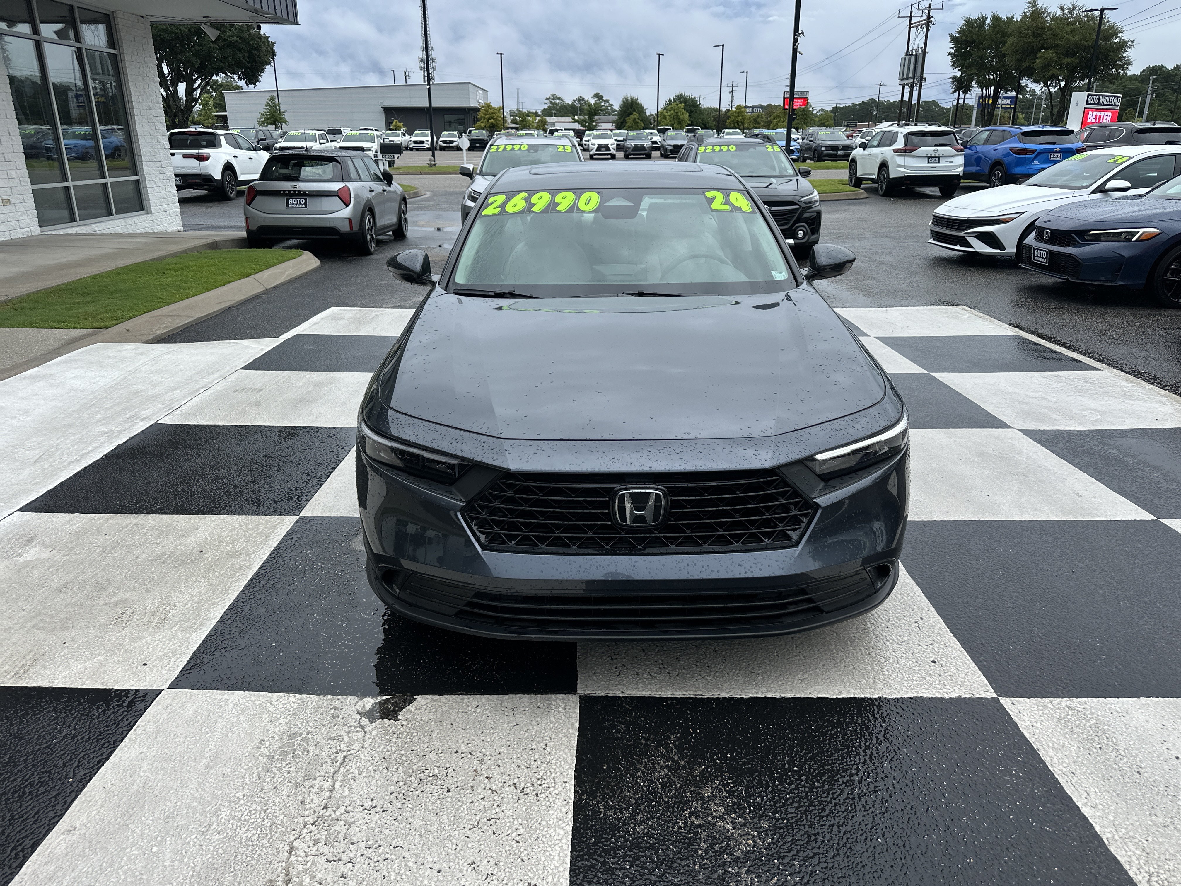 Used 2024 Honda Accord EX image 2