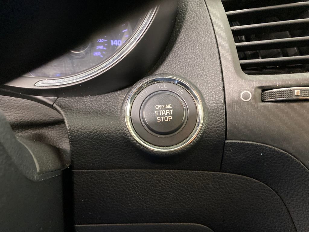 Used 2016 Kia Forte EX w/ EX Premium Package image 19