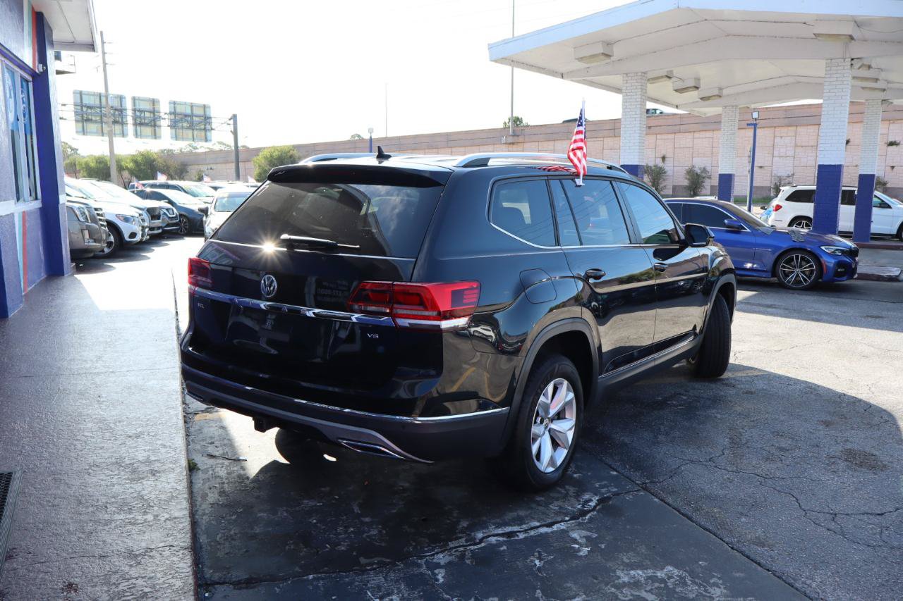 Used 2018 Volkswagen Atlas SEL FWD image 3