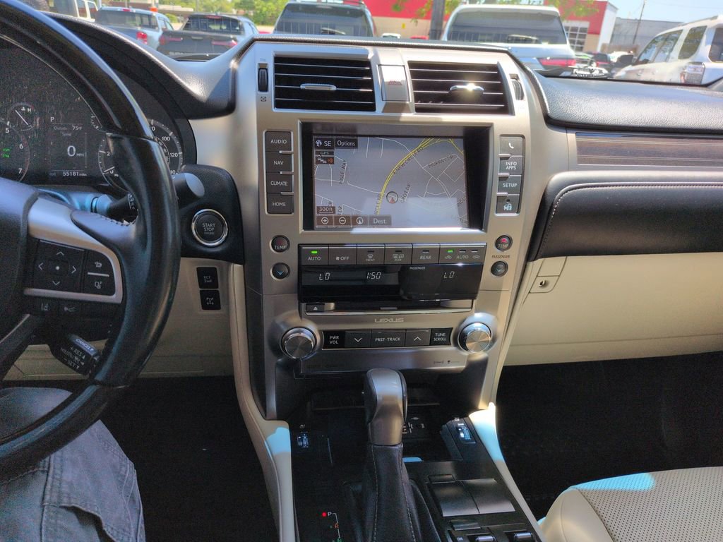 Used 2020 Lexus GX 460 Premium w/ Premium Package AWD/4WD image 17