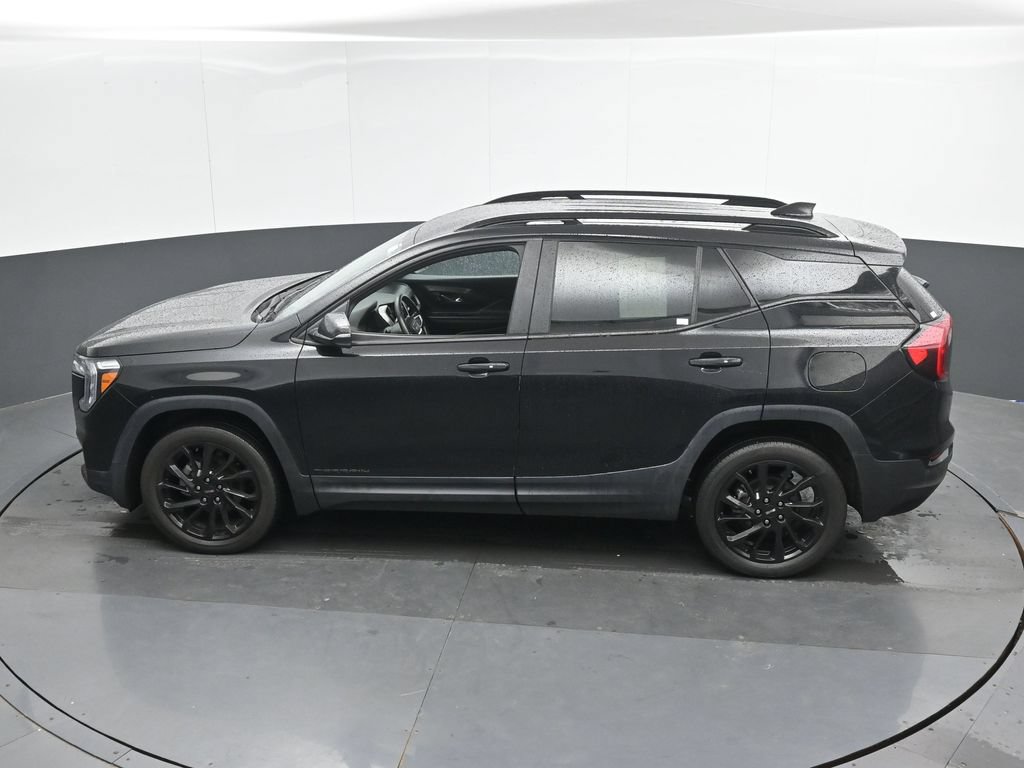Used 2023 GMC Terrain SLE w/ Driver Convenience Package AWD/4WD image 37