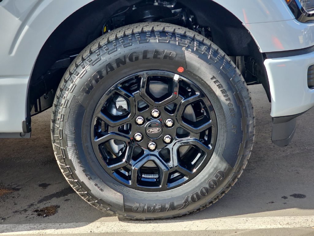 New 2026 Ford F150 XLT w/ FX4 Off-Road Package AWD/4WD image 38