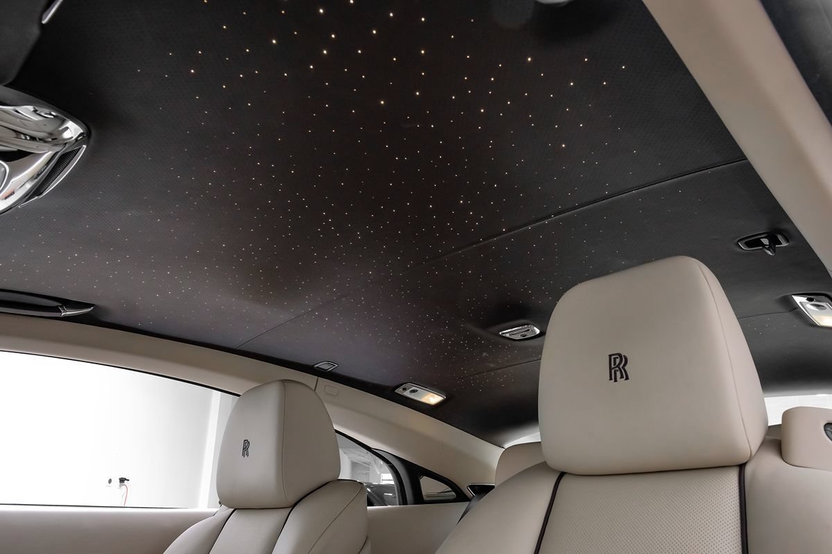 Used 2016 Rolls-Royce Wraith RWD image 21