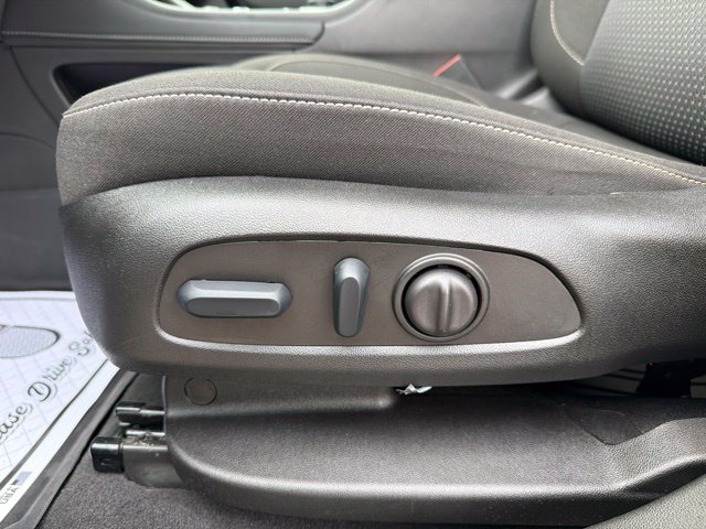 Used 2023 GMC Acadia SLE w/ Driver Convenience Package AWD/4WD image 14