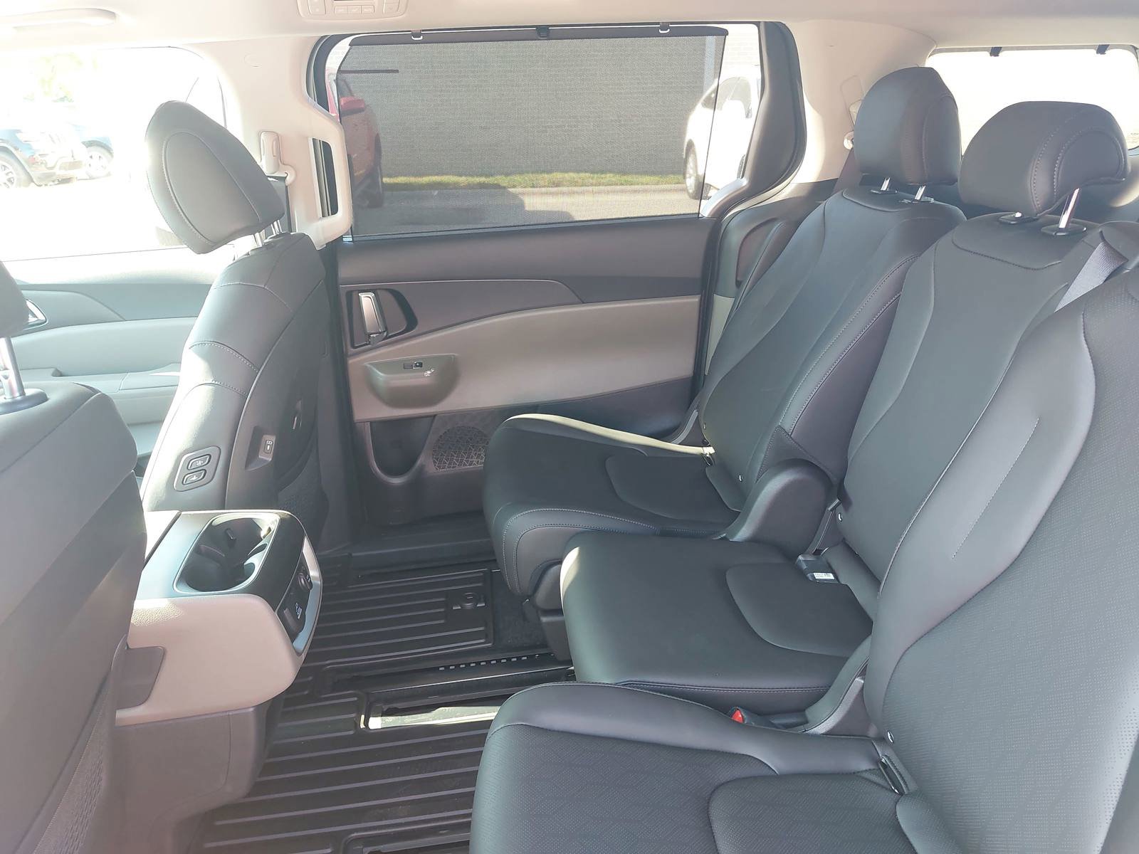 New 2026 Kia Carnival SX FWD image 16