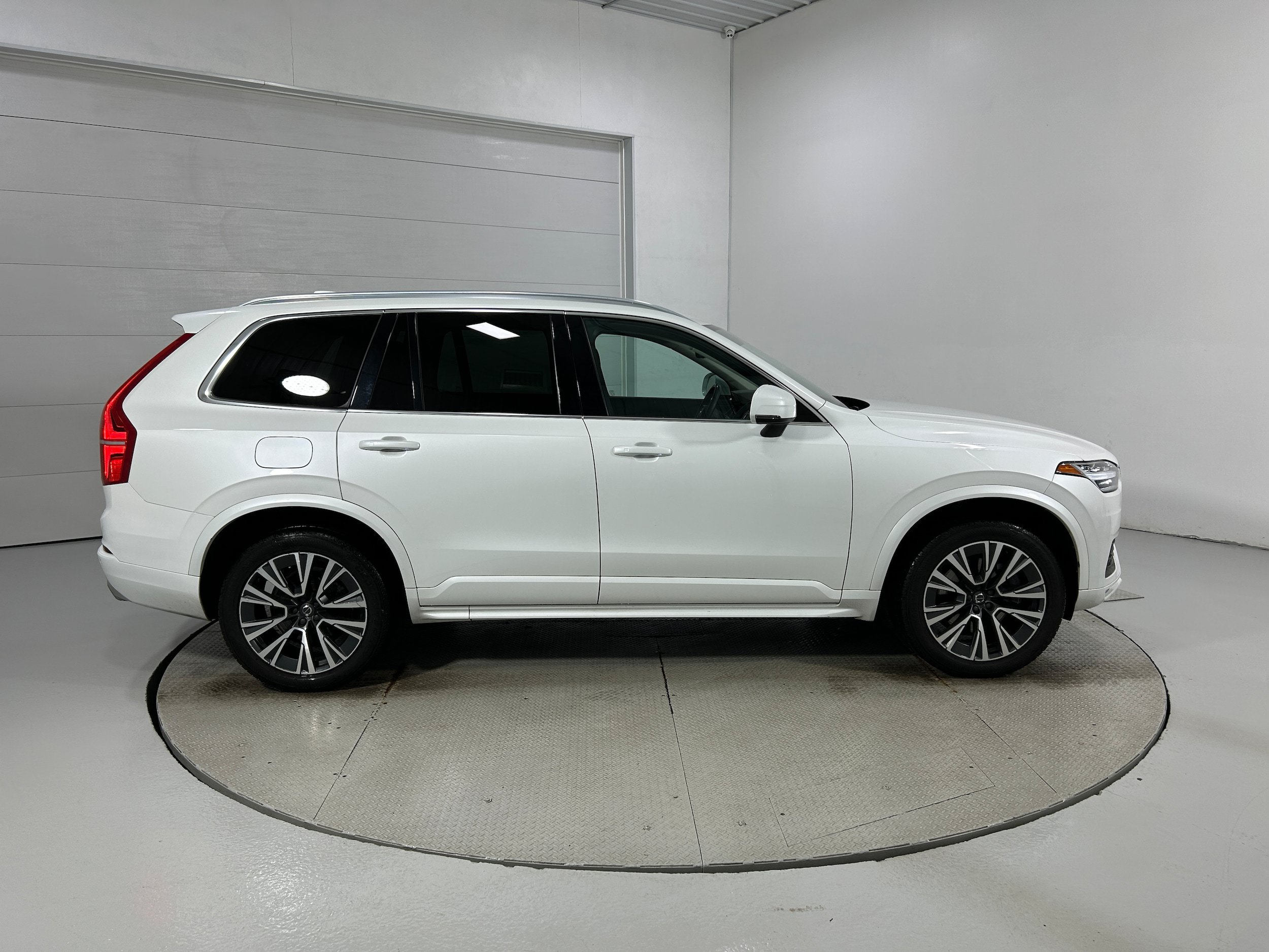 Used 2020 Volvo XC90 T5 Momentum AWD/4WD image 35