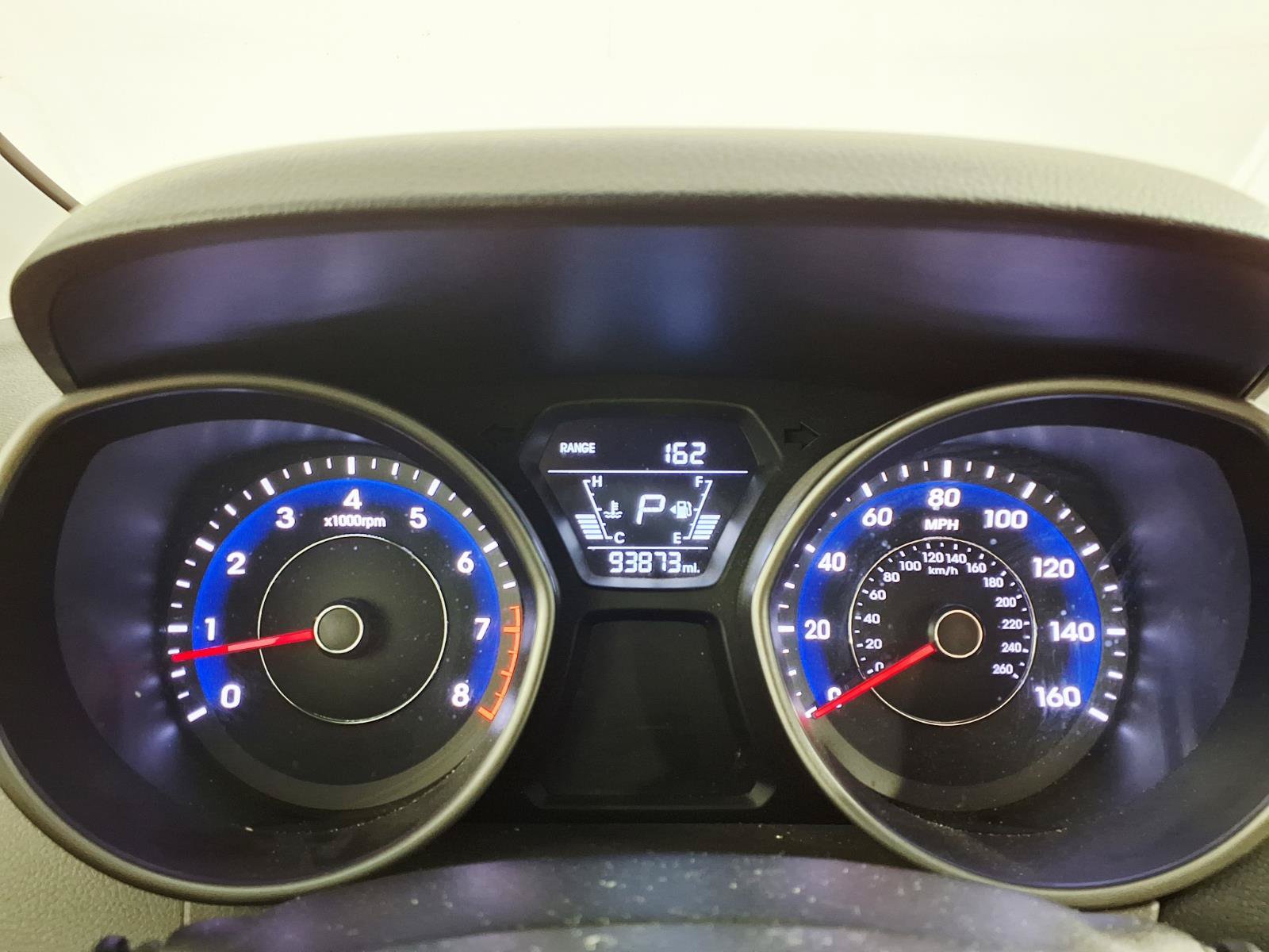 Used 2015 Hyundai Elantra SE FWD image 25
