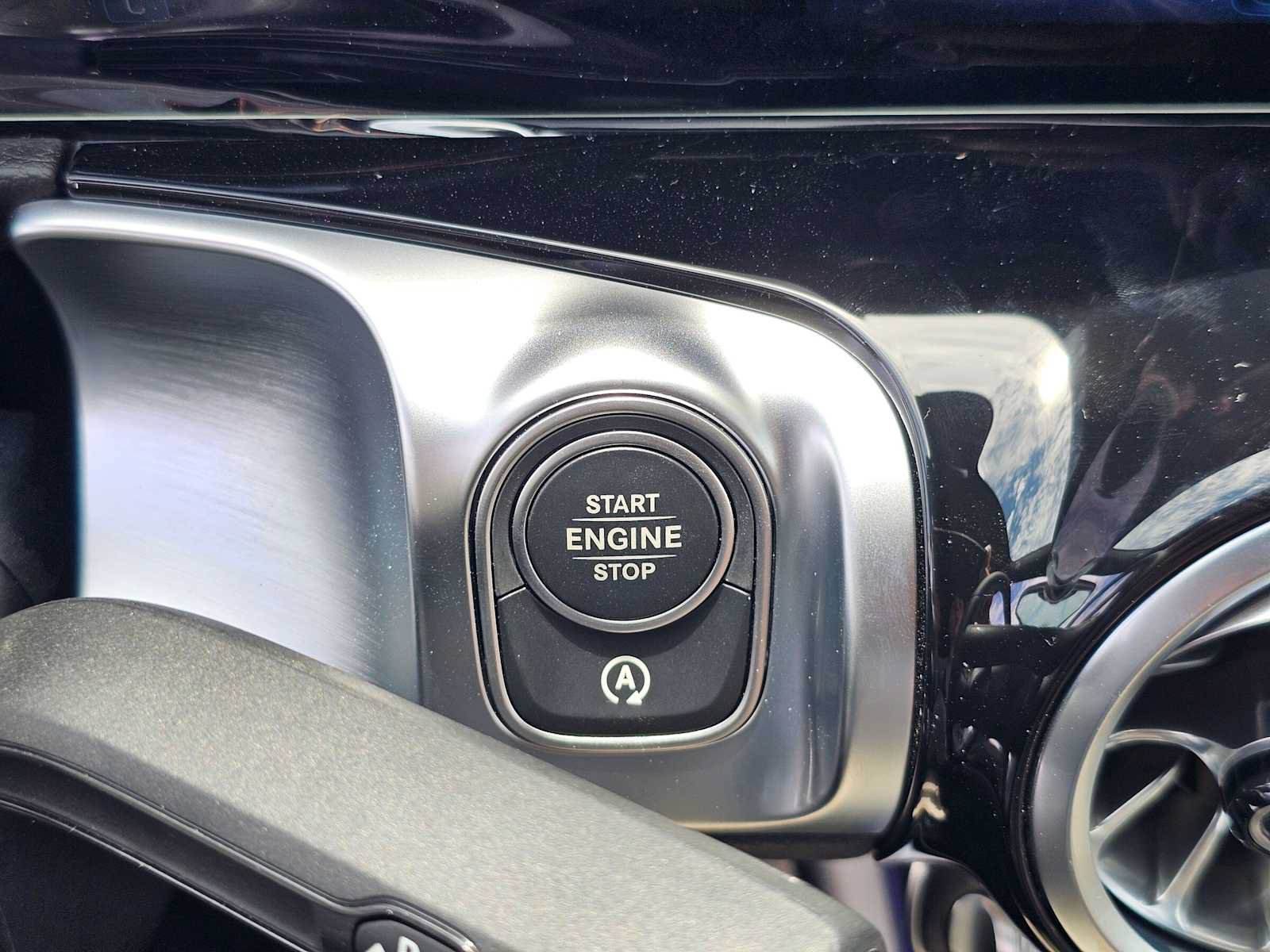 New 2026 Mercedes-Benz GLB 250 image 29