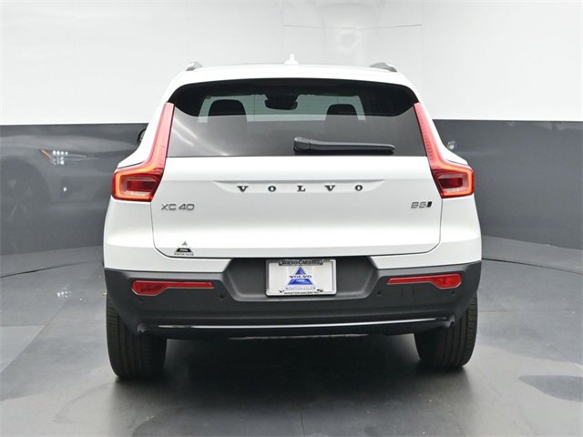 New 2026 Volvo XC40 B5 Plus w/ Protection Package Premier image 7