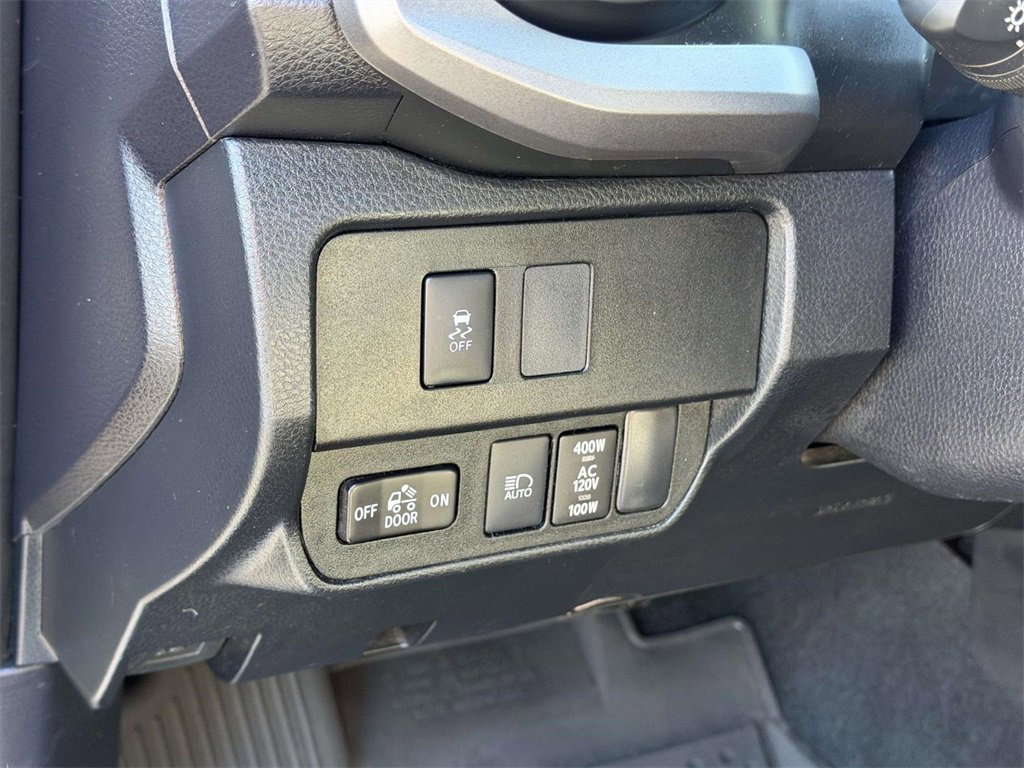 Used 2021 Toyota Tacoma TRD Off-Road image 19