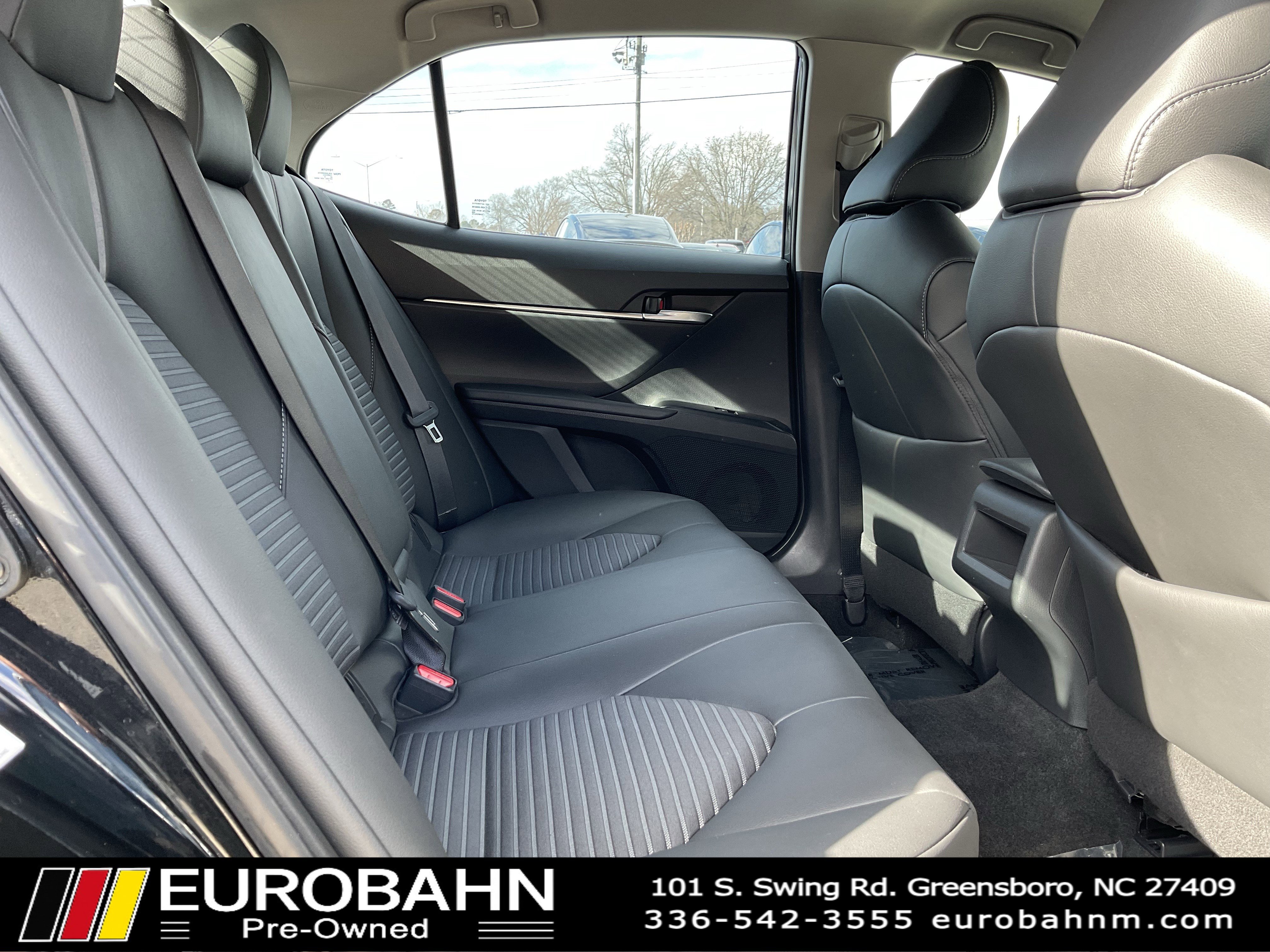 Used 2018 Toyota Camry L image 16