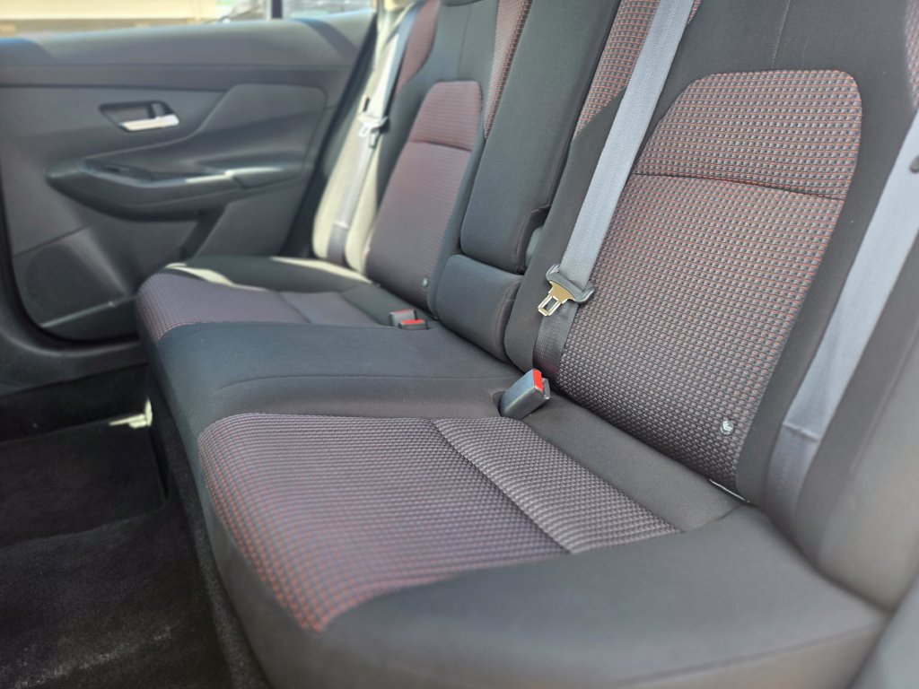 Used 2026 Nissan Sentra SR w/ Floor Mat Package FWD image 15