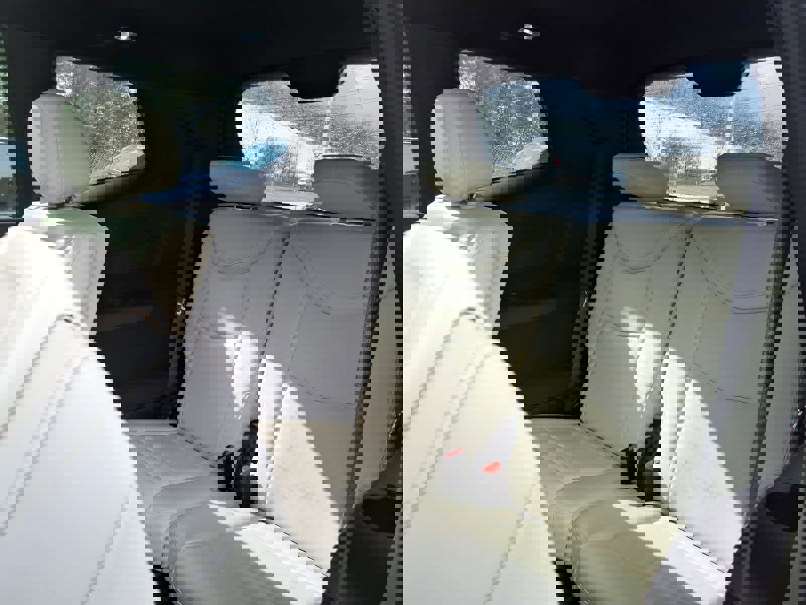 Used 2024 Cadillac XT6 Sport w/ LPO, Floor Liner Package image 11