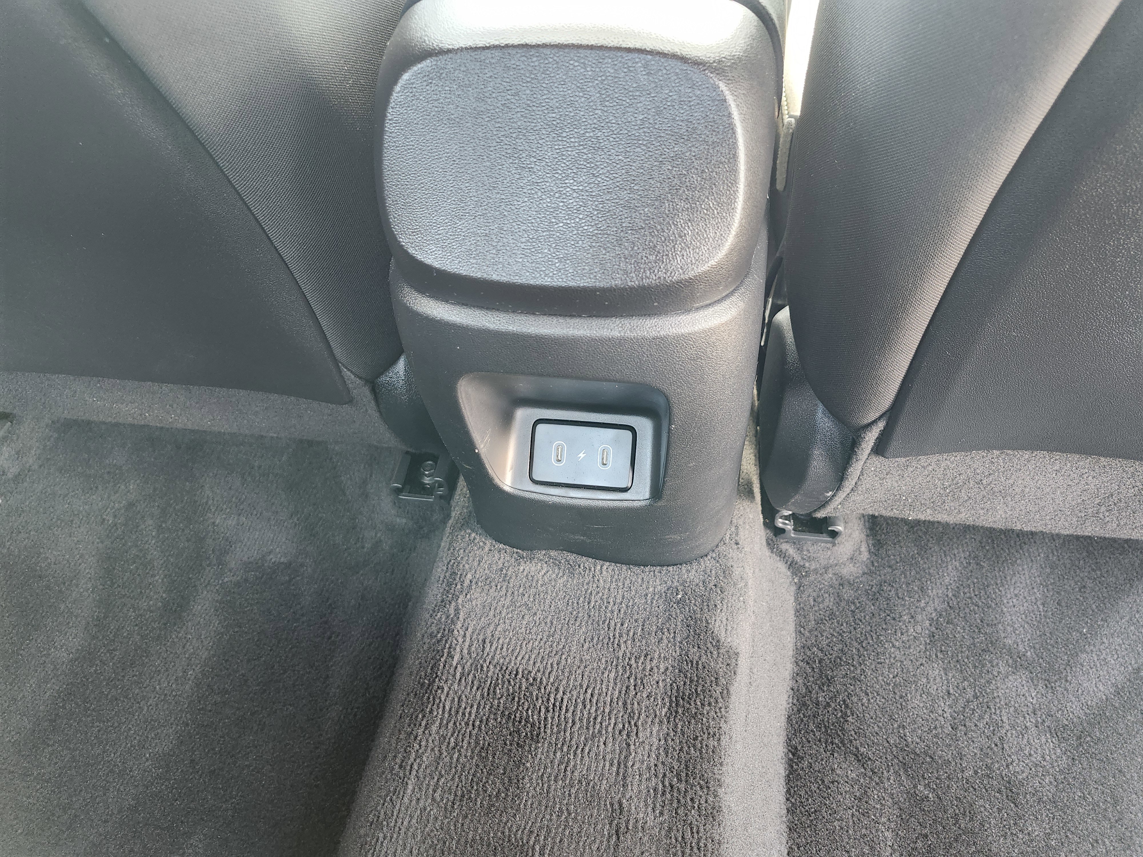 Used 2025 Hyundai Elantra SEL FWD image 21