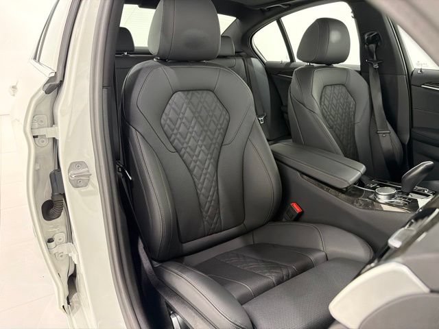 Certified 2023 BMW 530i xDrive w/ Convenience Package AWD/4WD image 19